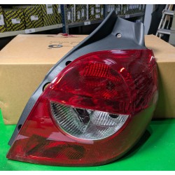 Piloto trasero derecho Renault Clio III