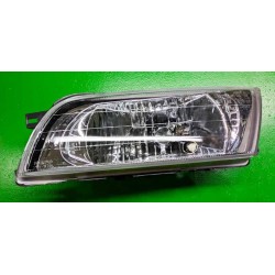 Faro delantero izquierdo Nissan Almera
